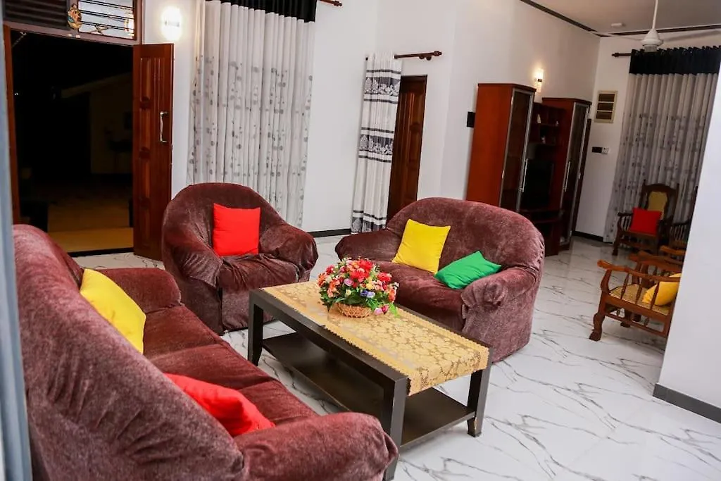 Charming Home Near The Beach Negombo 0*,  Srí Lanka