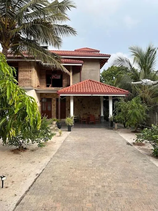 Charming Home Near The Beach Negombo Srí Lanka
