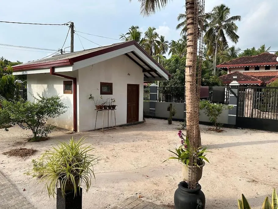 Charming Home Near The Beach Negombo Srí Lanka
